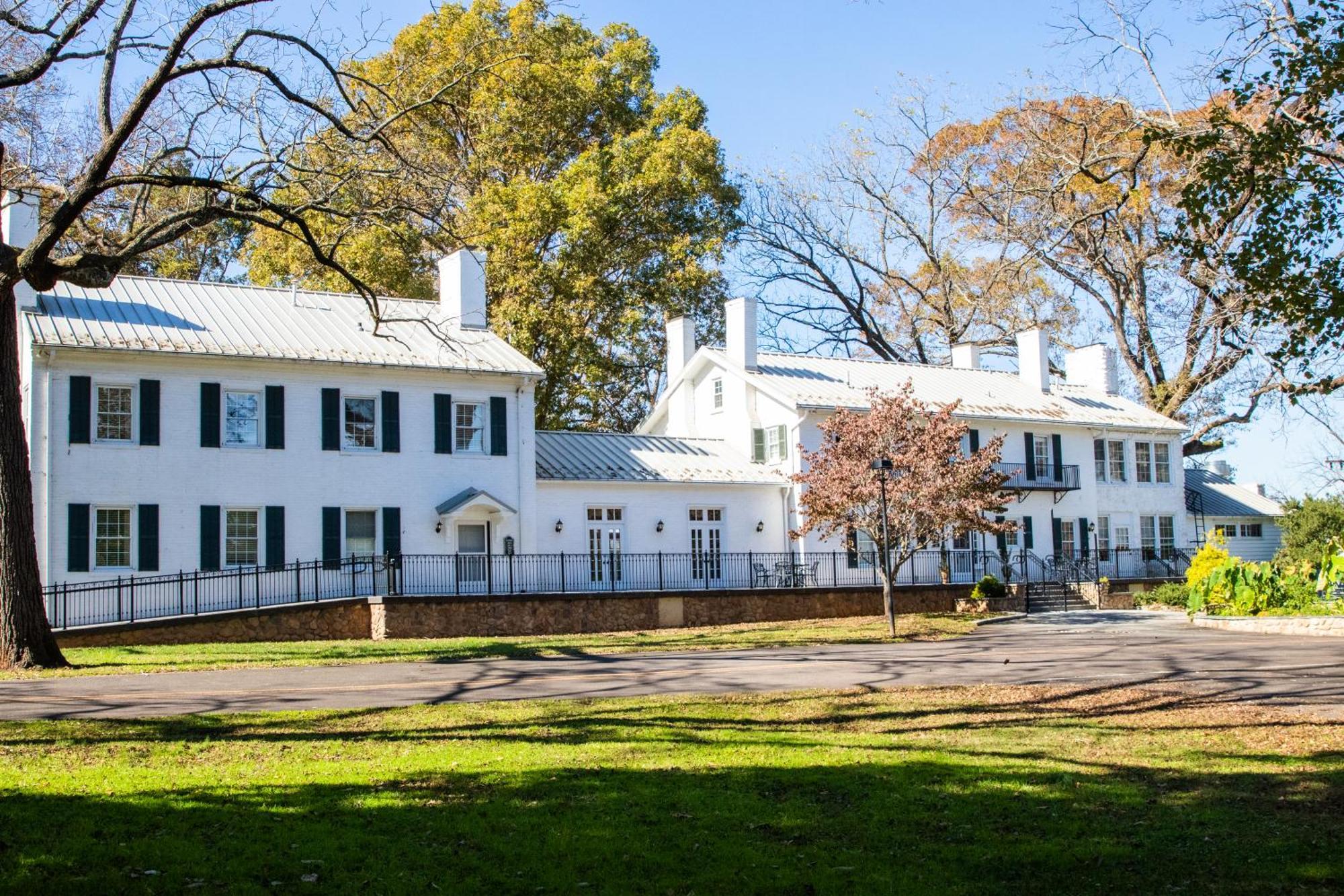 Apartamento Excelsior At The Manor House Clemmons Exterior foto